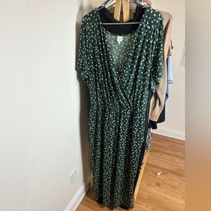 Kaileigh green floral romper size 3X